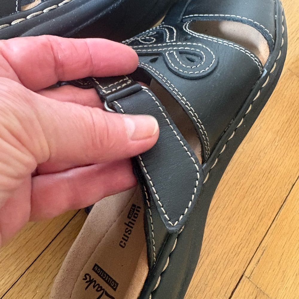 NWT Clark’s Black Sandals, size 8 - Picture 10 of 12